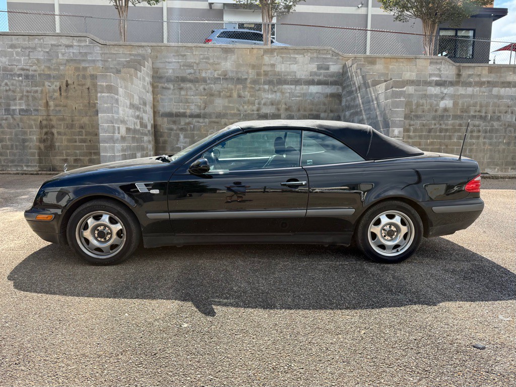 1999 Mercedes-Benz CLK-Class Image 6