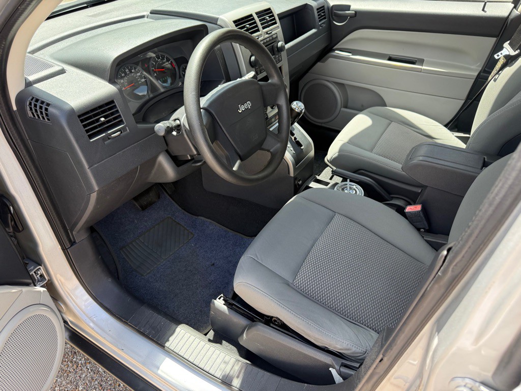 2007 Jeep Compass Image 6
