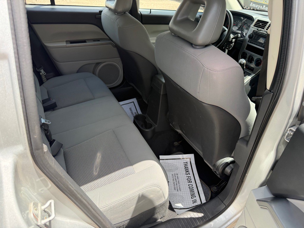 2007 Jeep Compass Image 9