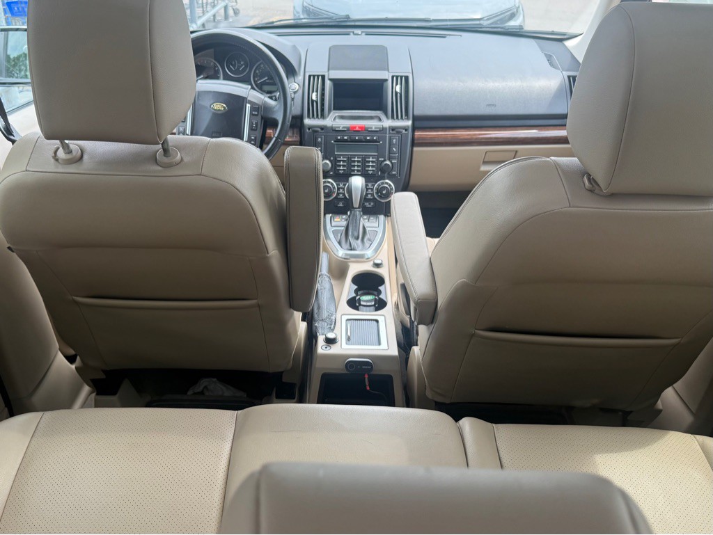 2009 Land Rover LR2 Image 13