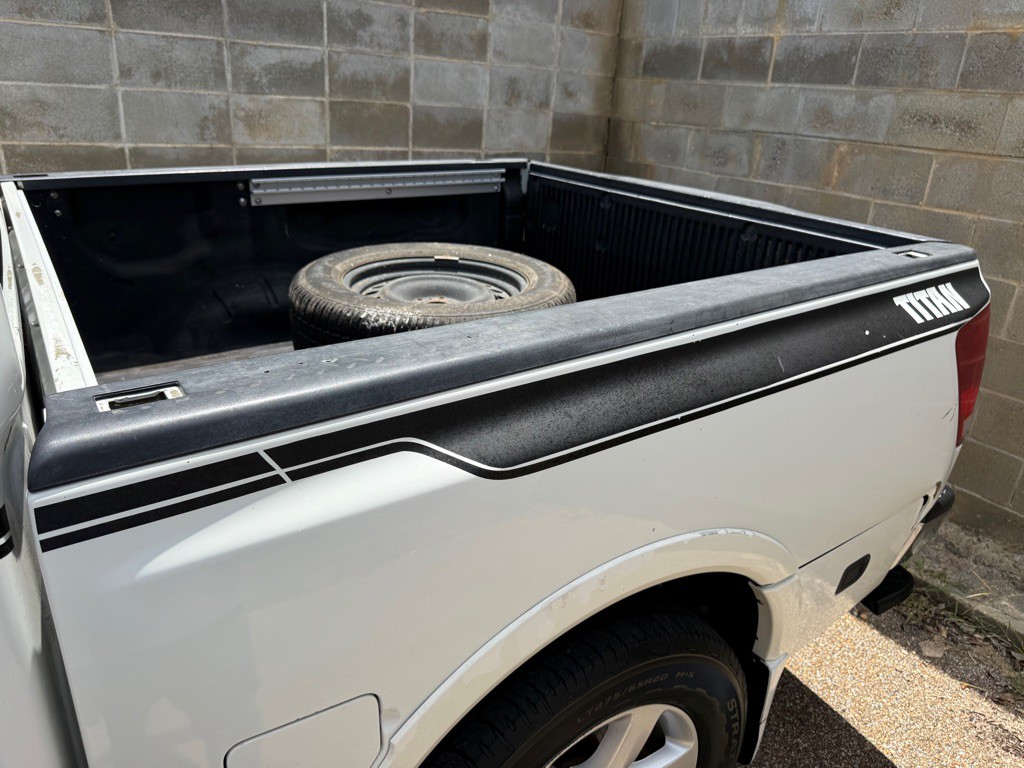 2011 Nissan Titan Image 6