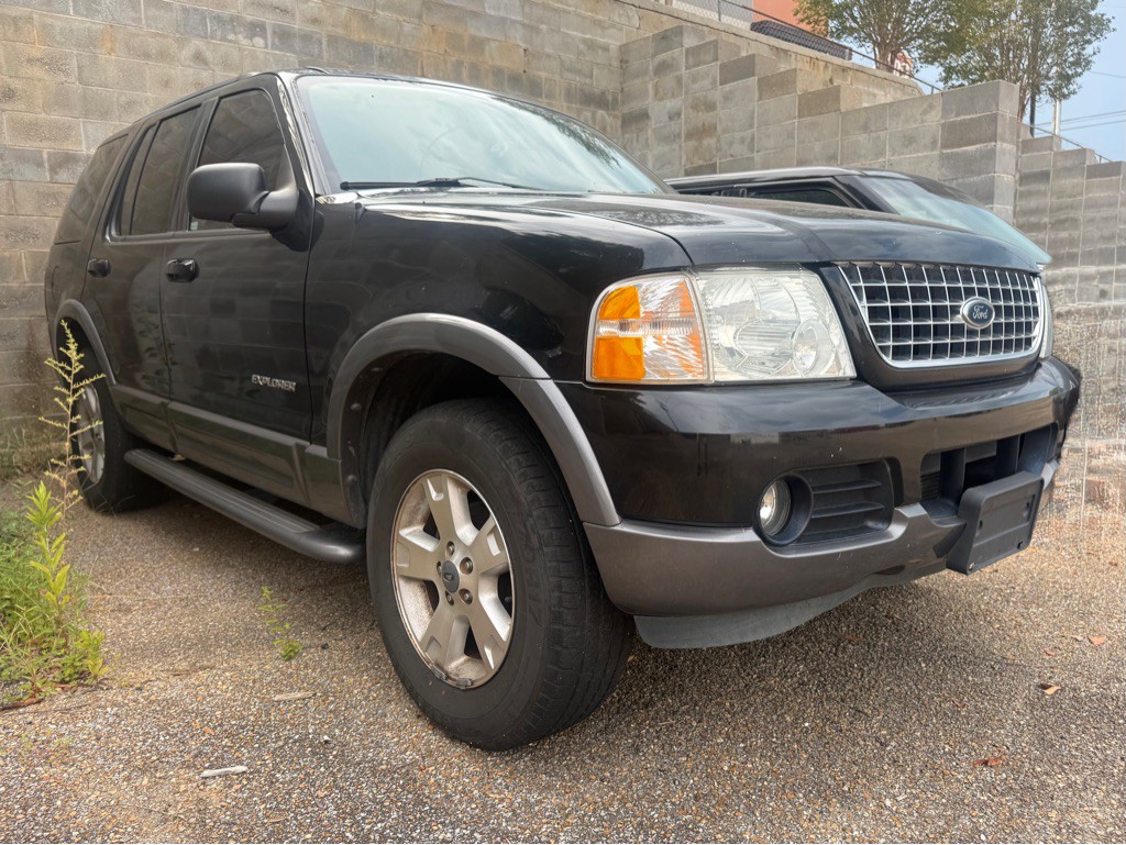 2004 Ford Explorer Image 14