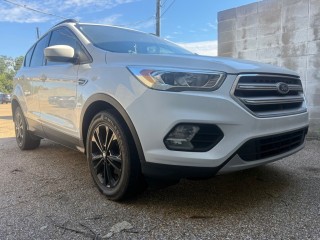 Image for 2019 Ford Escape SEL ID: 7743552