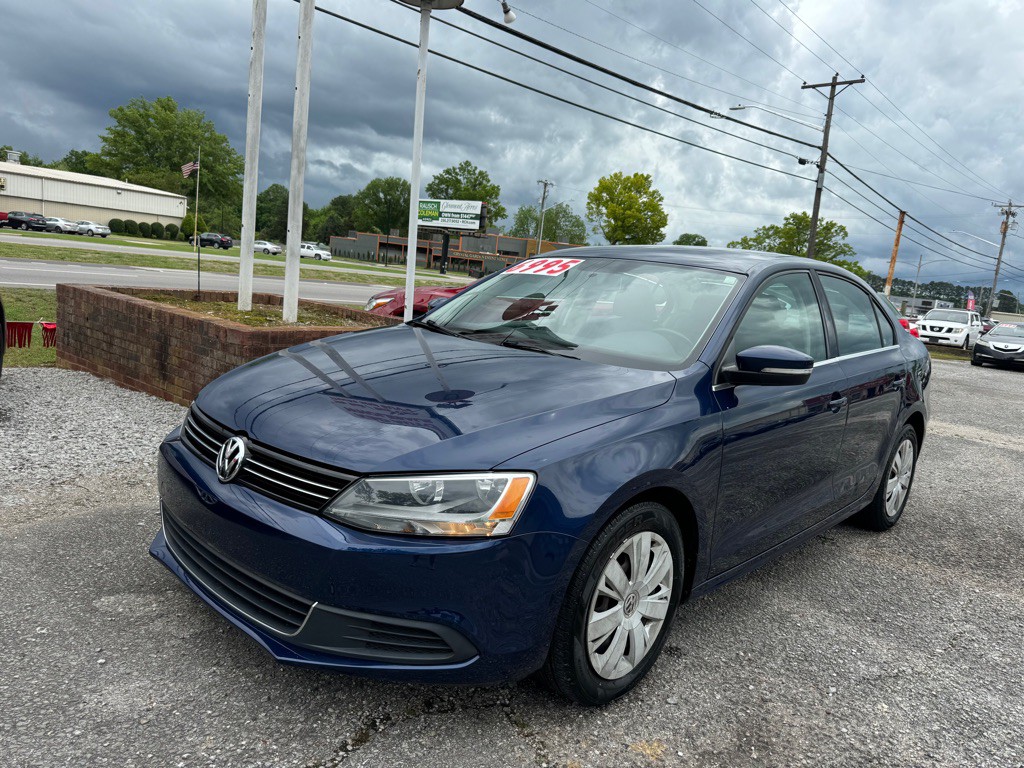 2013 Volkswagen Jetta Image 2