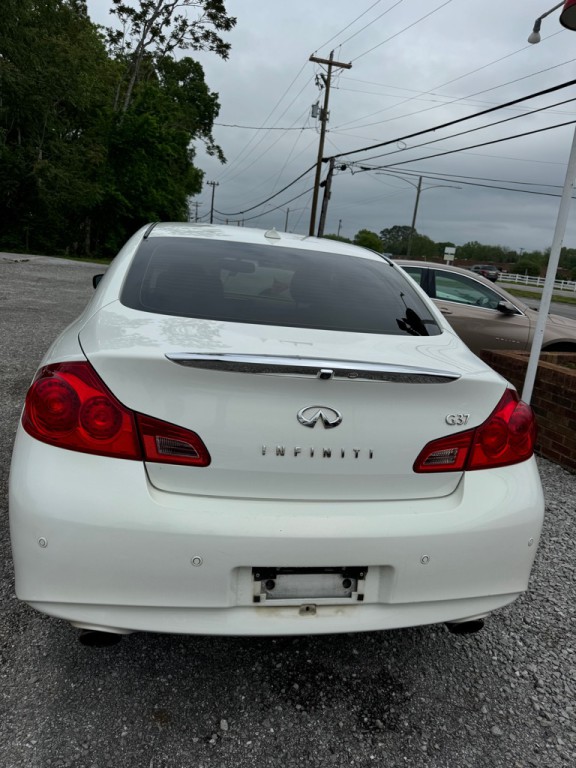 2013 INFINITI G37 Image 4
