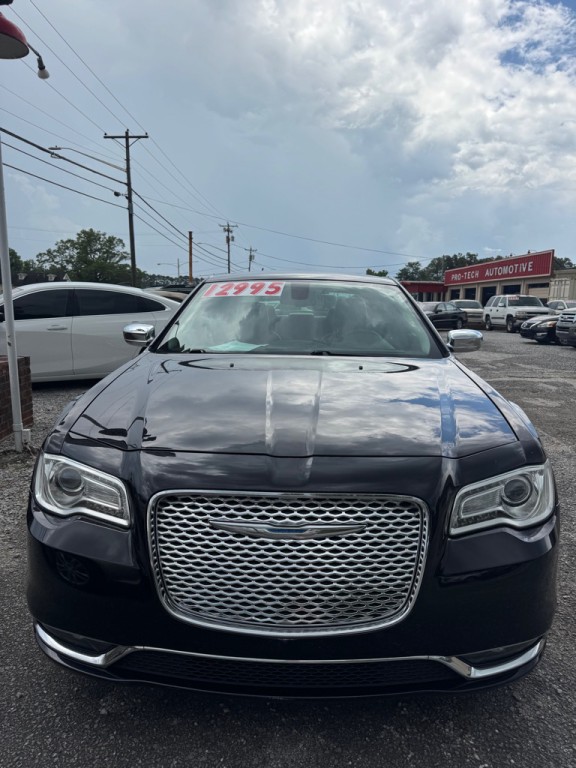 2018 Chrysler 300 Image 5