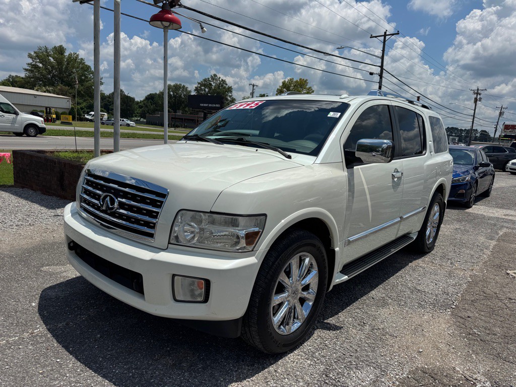 2010 INFINITI QX56 Image 2