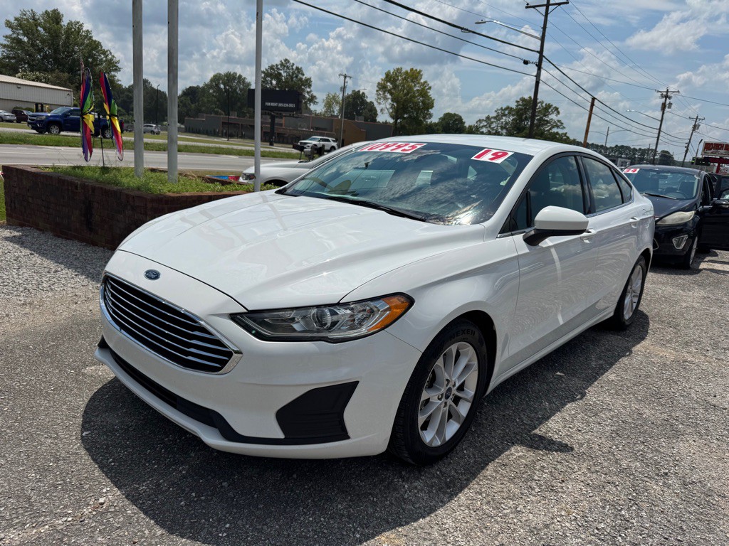 2019 Ford Fusion Image 2