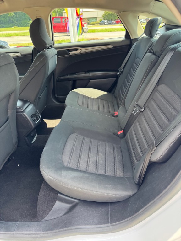 2019 Ford Fusion Image 10