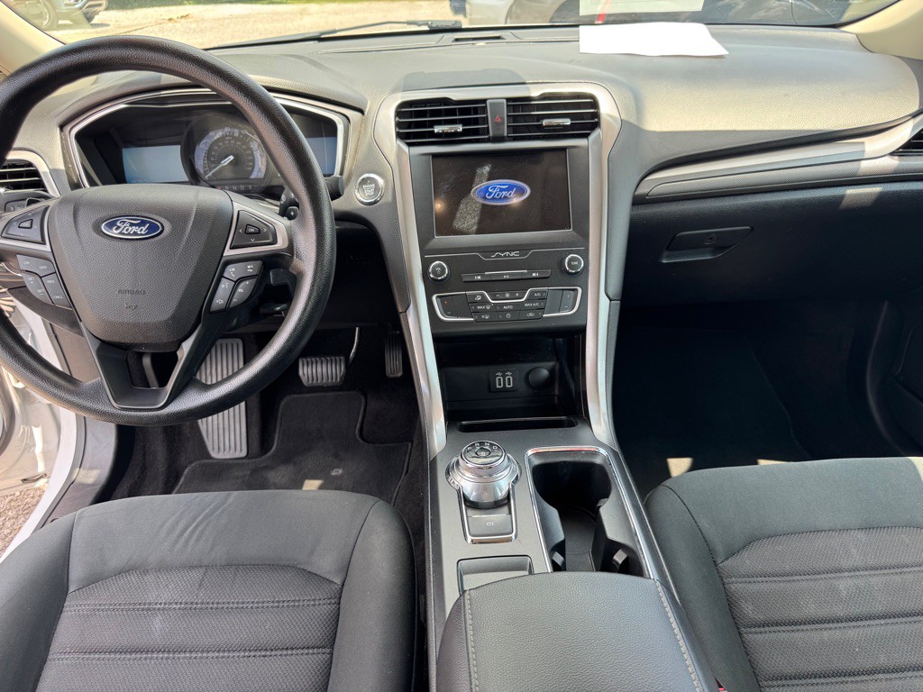 2019 Ford Fusion Image 11