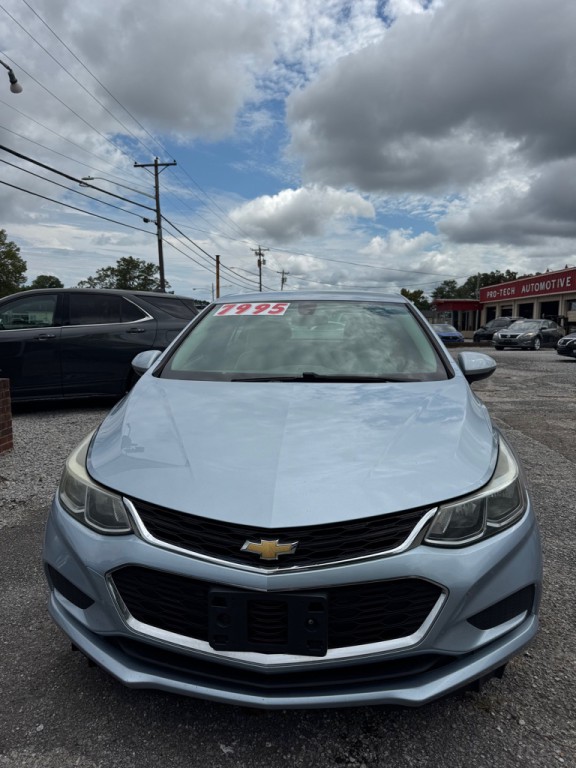 2017 Chevrolet Cruze Image 4