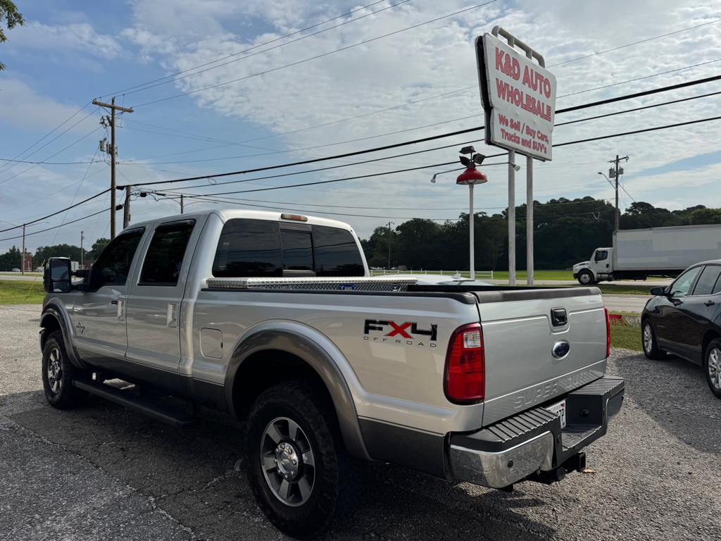 2011 Ford F-250 Image 3