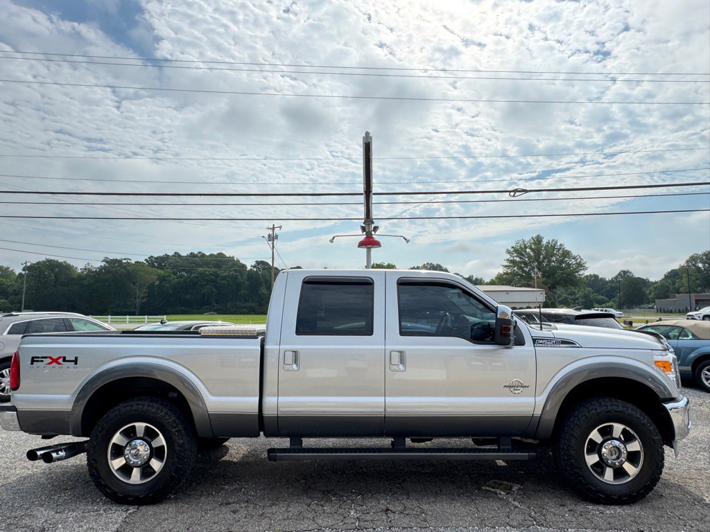 2011 Ford F-250 Image 5