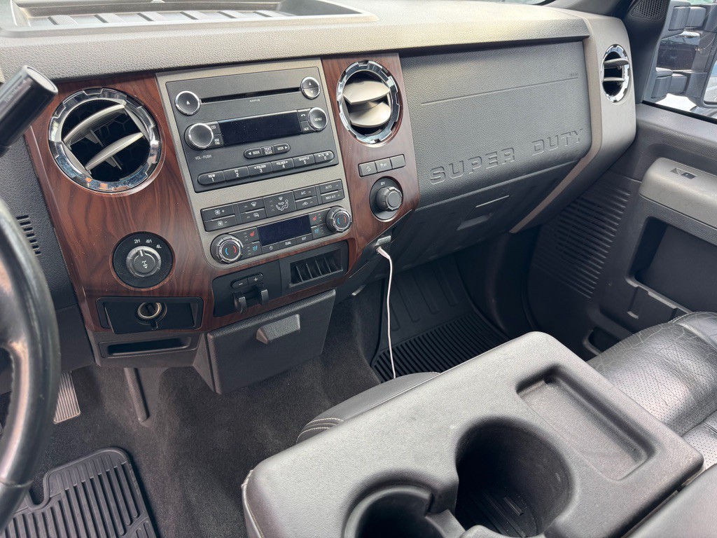 2011 Ford F-250 Image 10