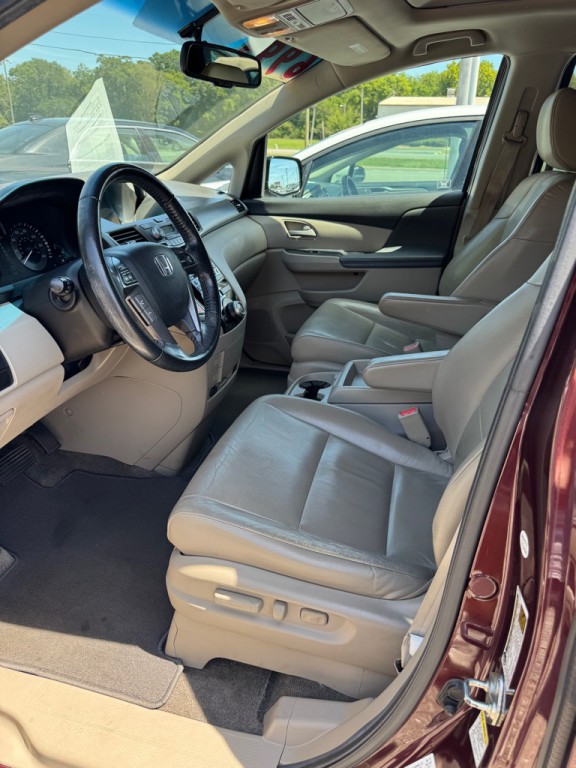2012 Honda Odyssey Image 7