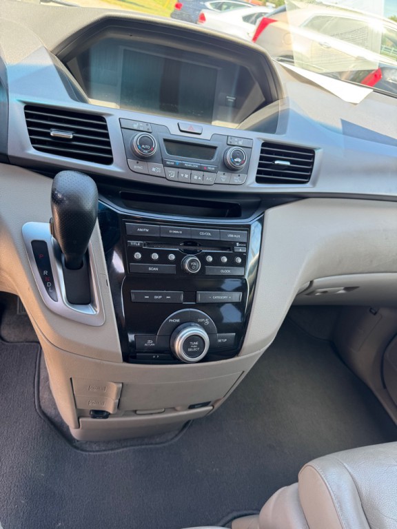 2012 Honda Odyssey Image 10