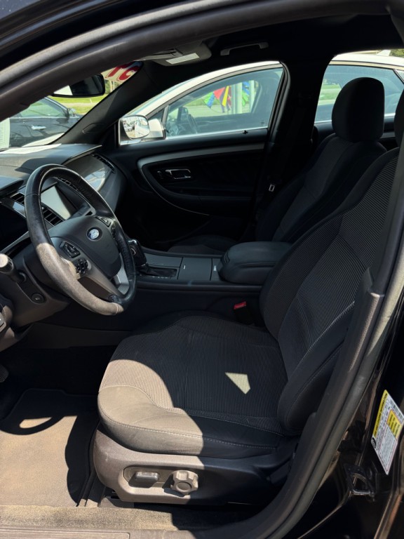 2014 Ford Taurus Image 10