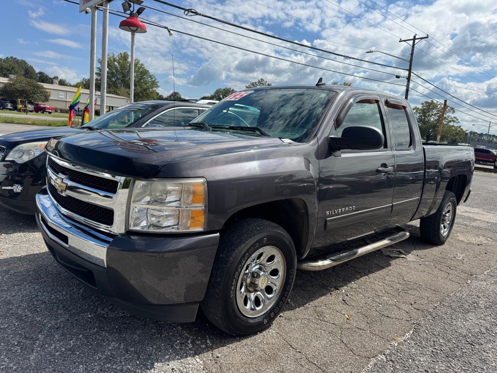 2011 Chevrolet Silverado 1500 Image 3