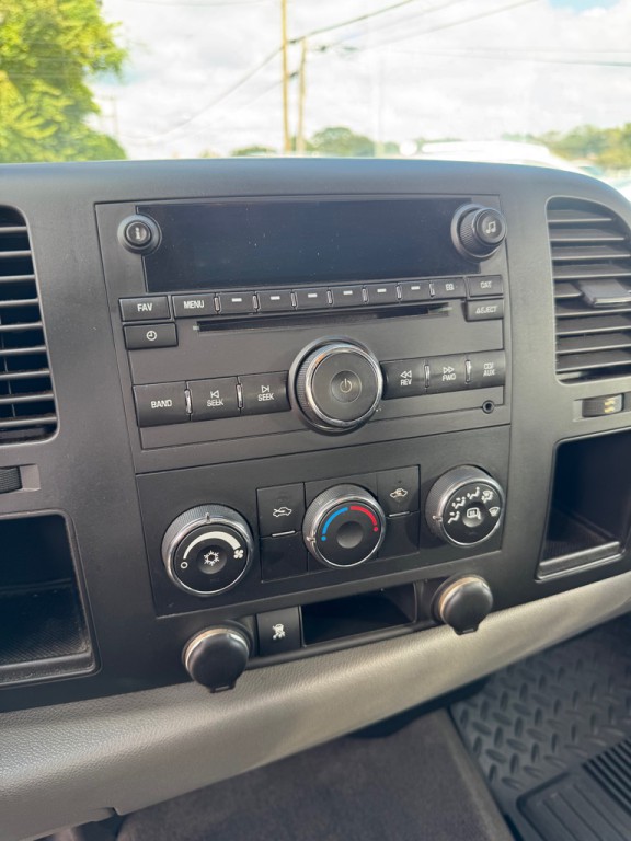 2011 Chevrolet Silverado 1500 Image 11