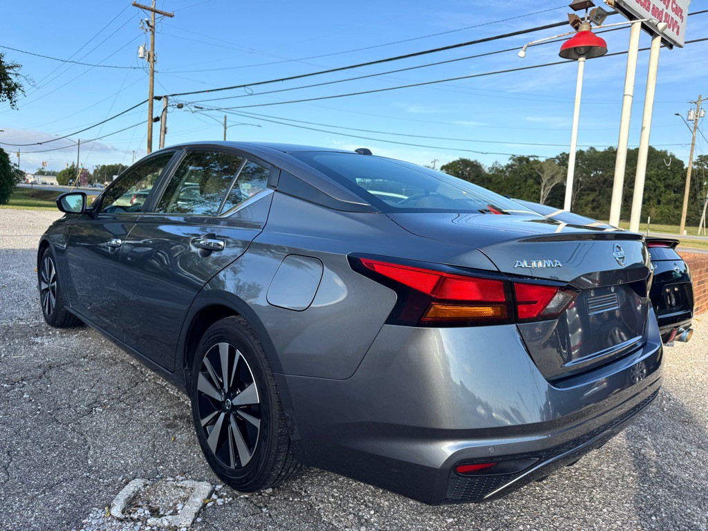 2022 Nissan Altima Image 3
