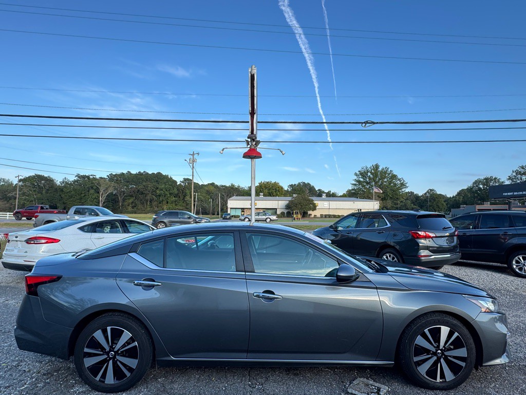 2022 Nissan Altima Image 4