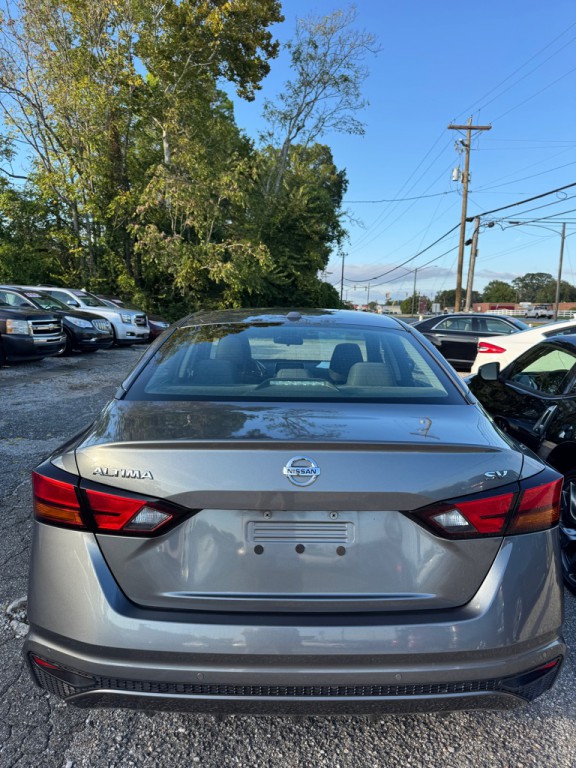 2022 Nissan Altima Image 7