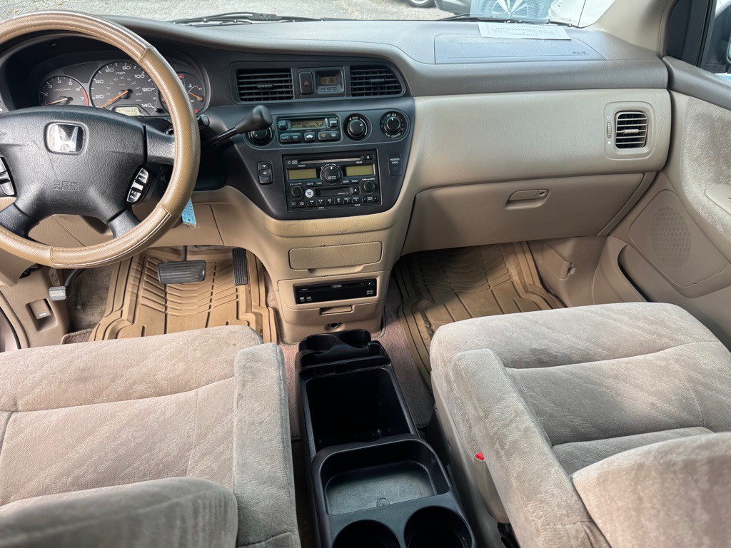 2004 Honda Odyssey Image 11