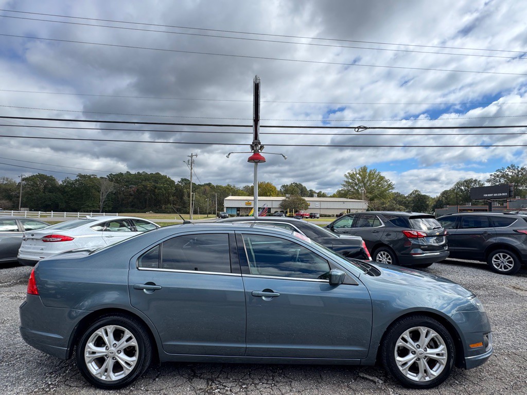 2012 Ford Fusion Image 2