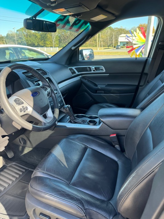 2015 Ford Explorer Image 10