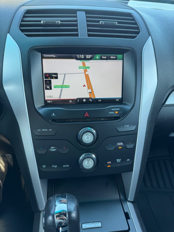 2015 Ford Explorer Image 14