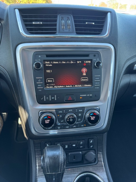 2015 GMC Acadia Image 13