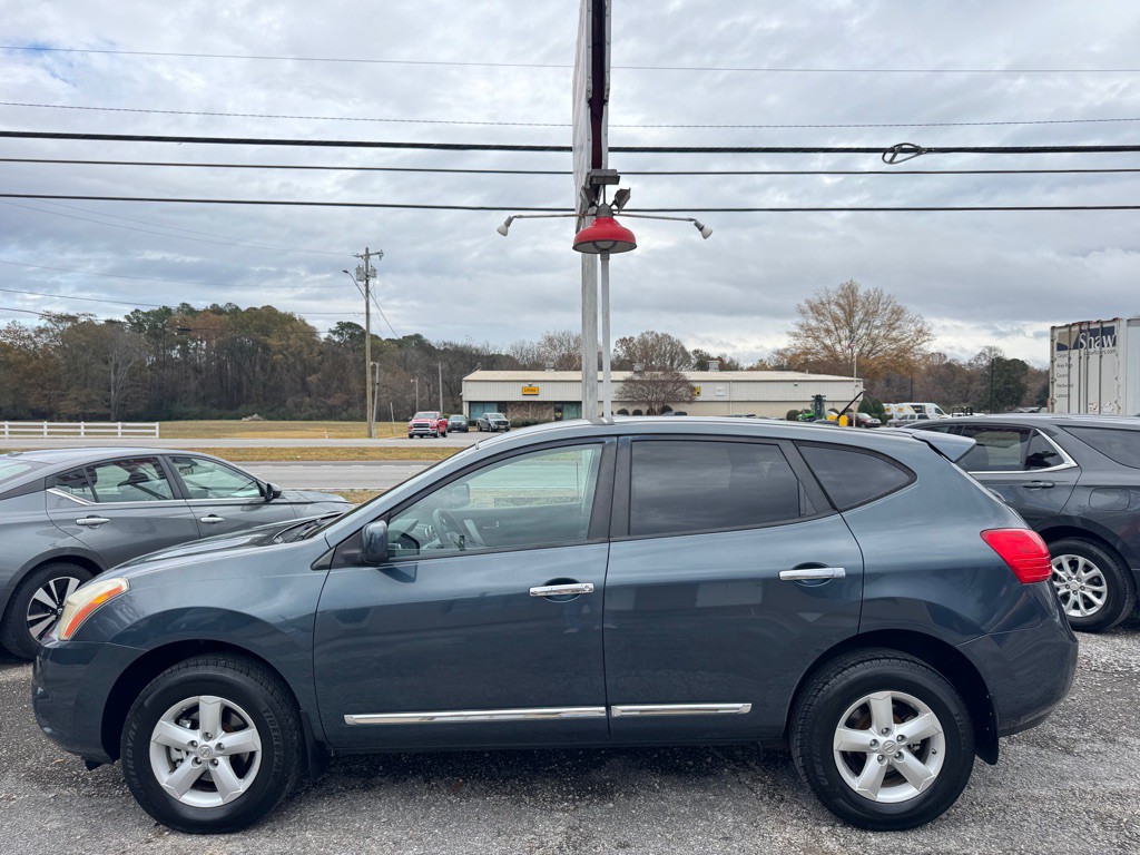 2013 Nissan Rogue Image 1