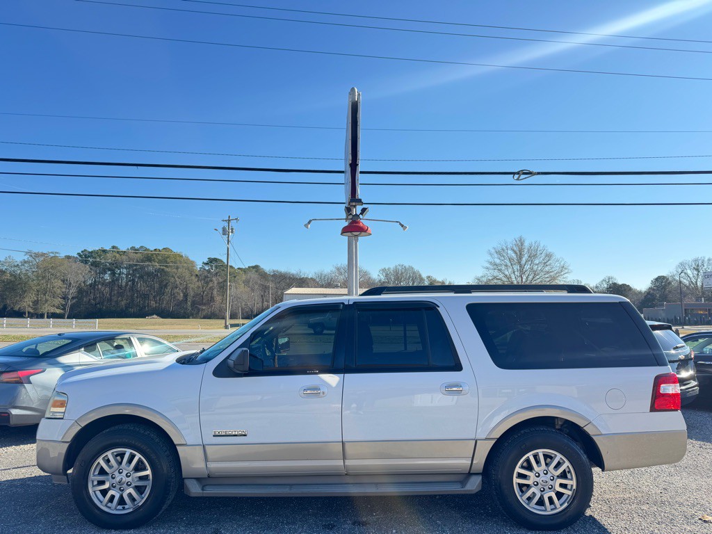 2007 Ford Expedition Image 1