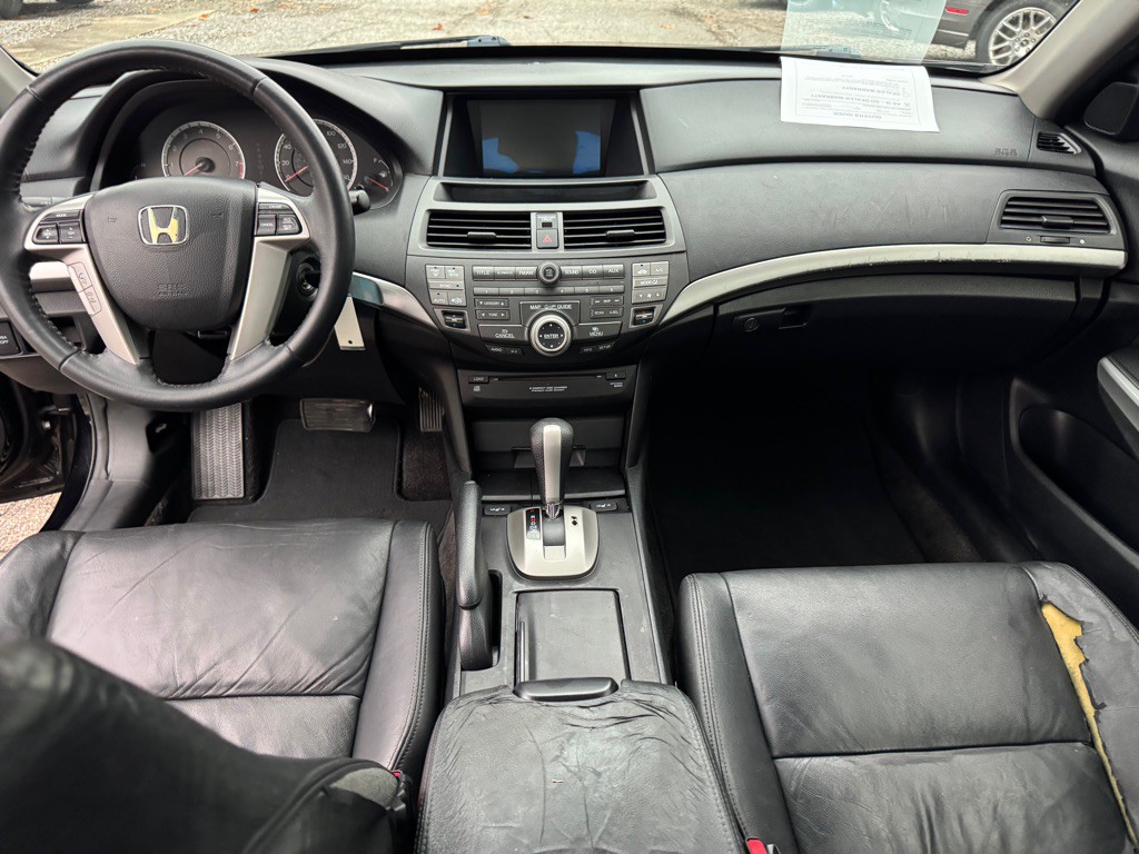 2010 Honda Accord Image 12