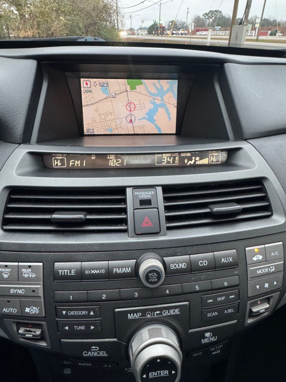 2010 Honda Accord Image 14