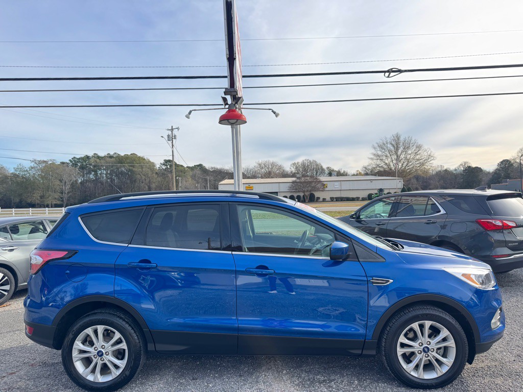 2018 Ford Escape Image 2