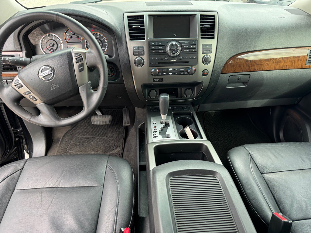 2015 Nissan Armada Image 11
