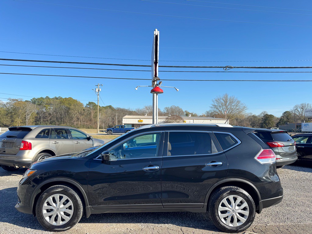 2016 Nissan Rogue Image 1