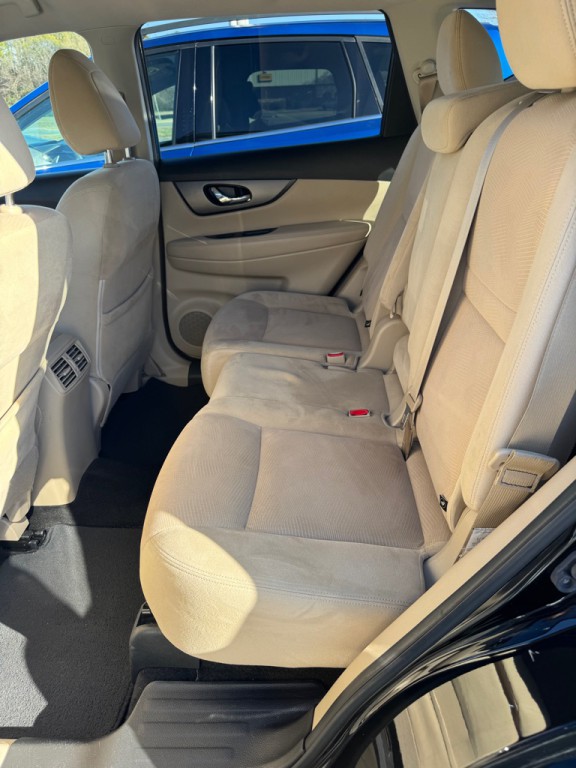 2016 Nissan Rogue Image 11