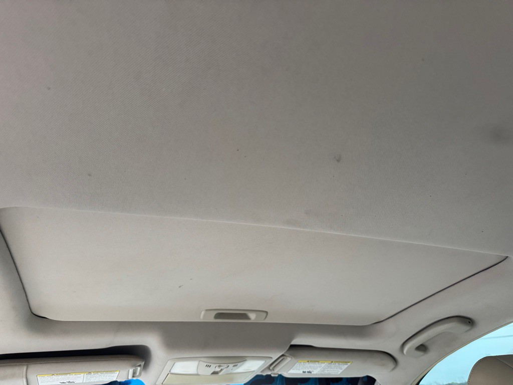 2011 INFINITI G37 Image 11