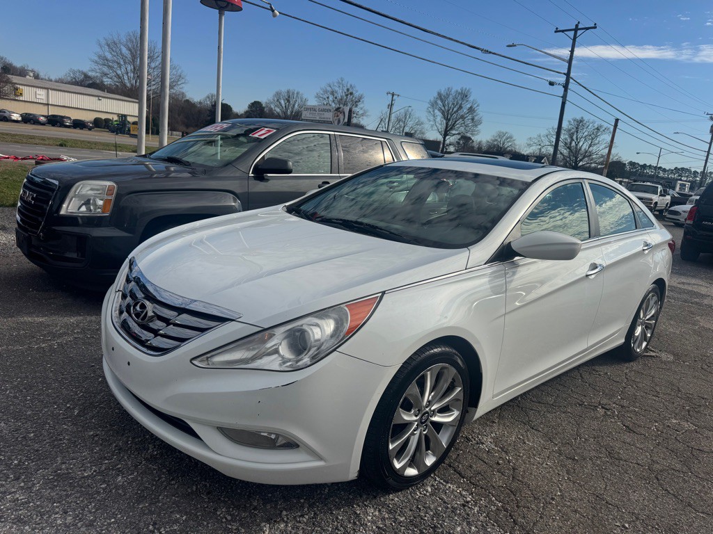 2013 Hyundai Sonata Image 3