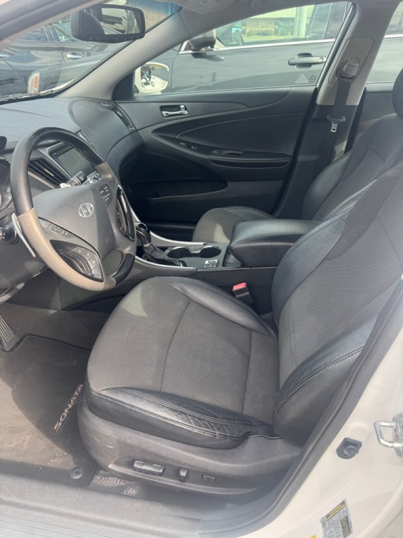 2013 Hyundai Sonata Image 9