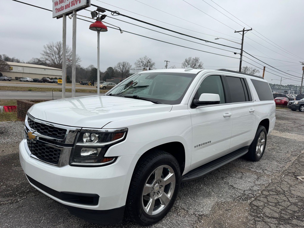 2016 Chevrolet Suburban Image 3