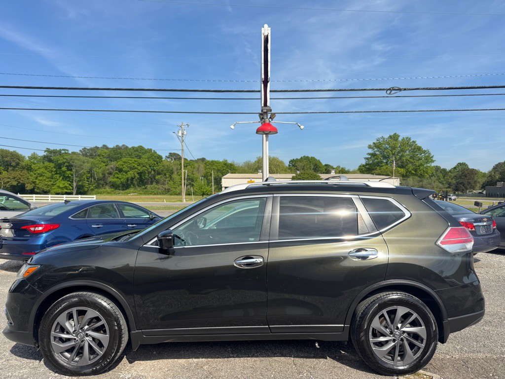 2016 Nissan Rogue Image 1
