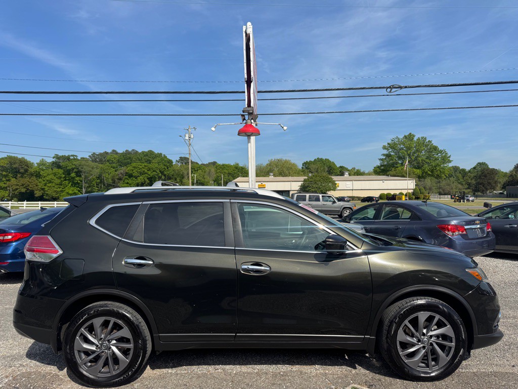 2016 Nissan Rogue Image 2