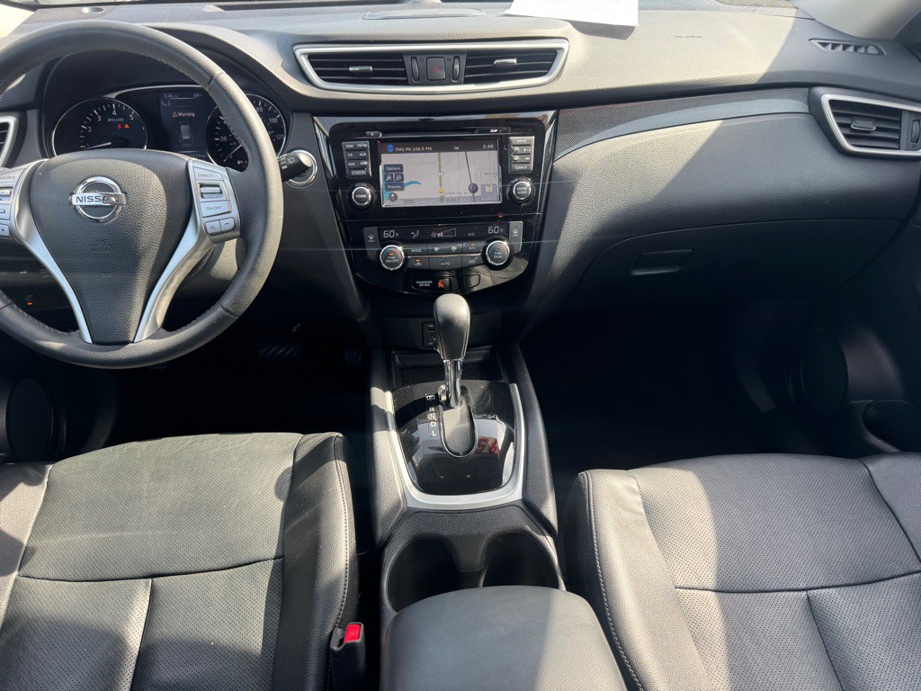 2016 Nissan Rogue Image 12