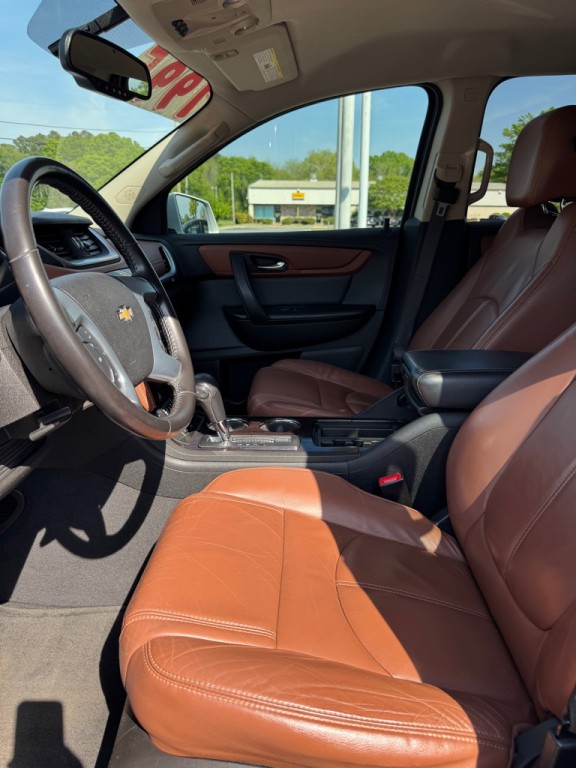 2017 Chevrolet Traverse Image 11