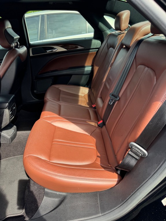 2017 Lincoln MKZ Image 11