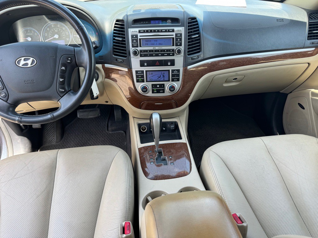 2008 Hyundai Santa Fe Image 10
