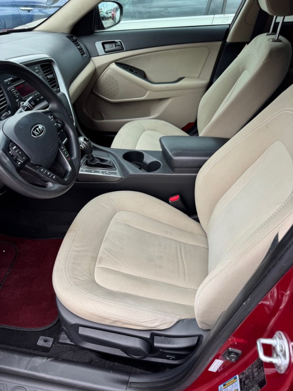 2011 Kia Optima Image 9